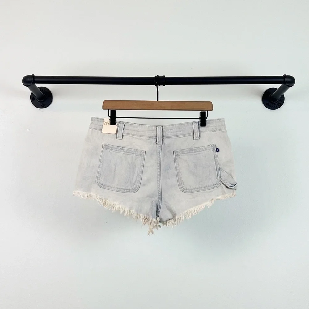 NWT Anthropologie Pilcro Denim Frayed Shortie Shorts Light Wash - Picture 8 of 10